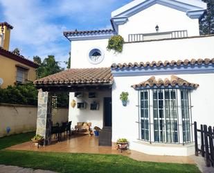 Jardí de Casa o xalet en venda en Sanlúcar de Barrameda amb Aire condicionat, Terrassa i Piscina