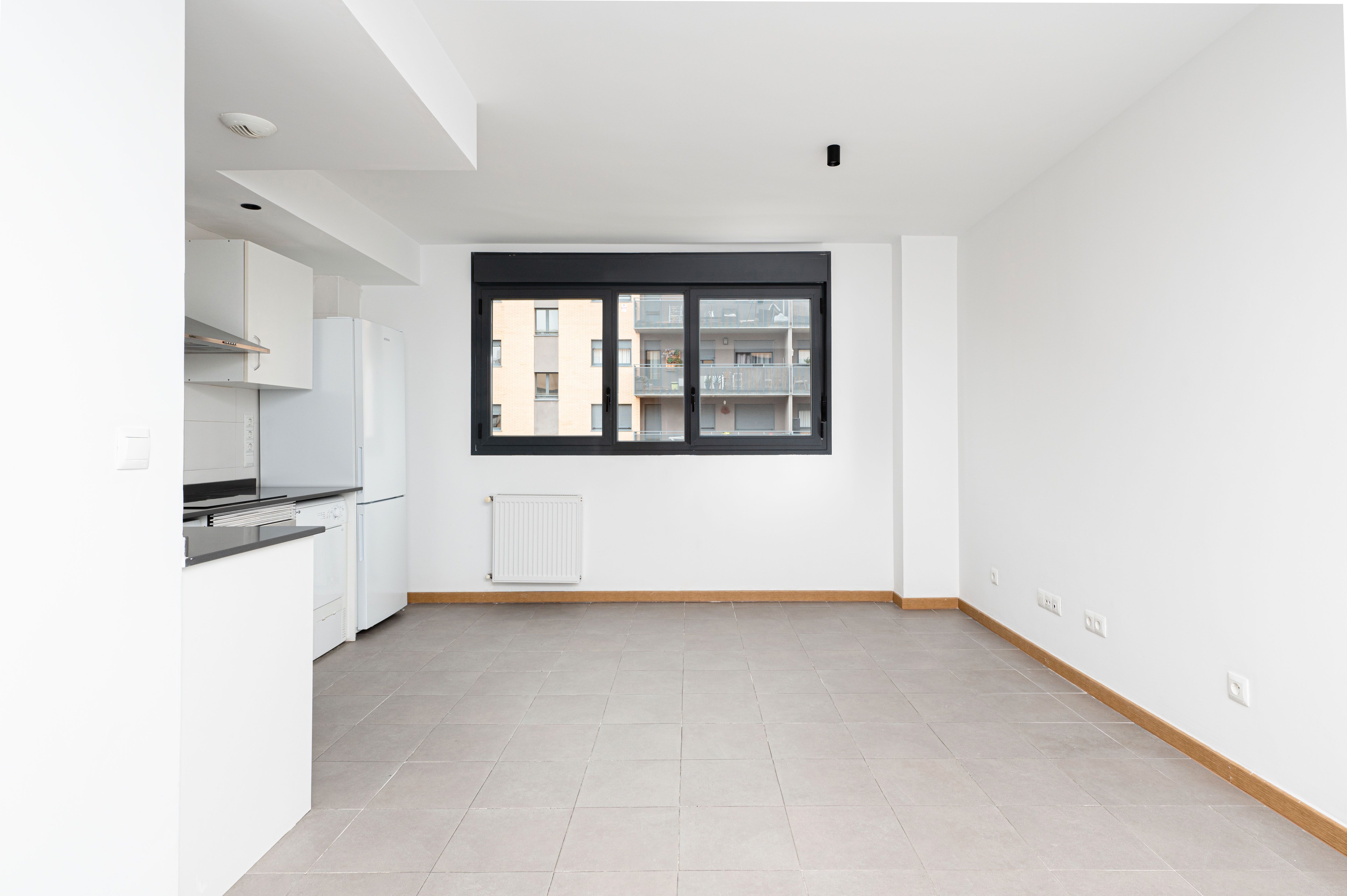 Kitchen of Flat for sale in Tres Cantos  with Parquet flooring and Storage room