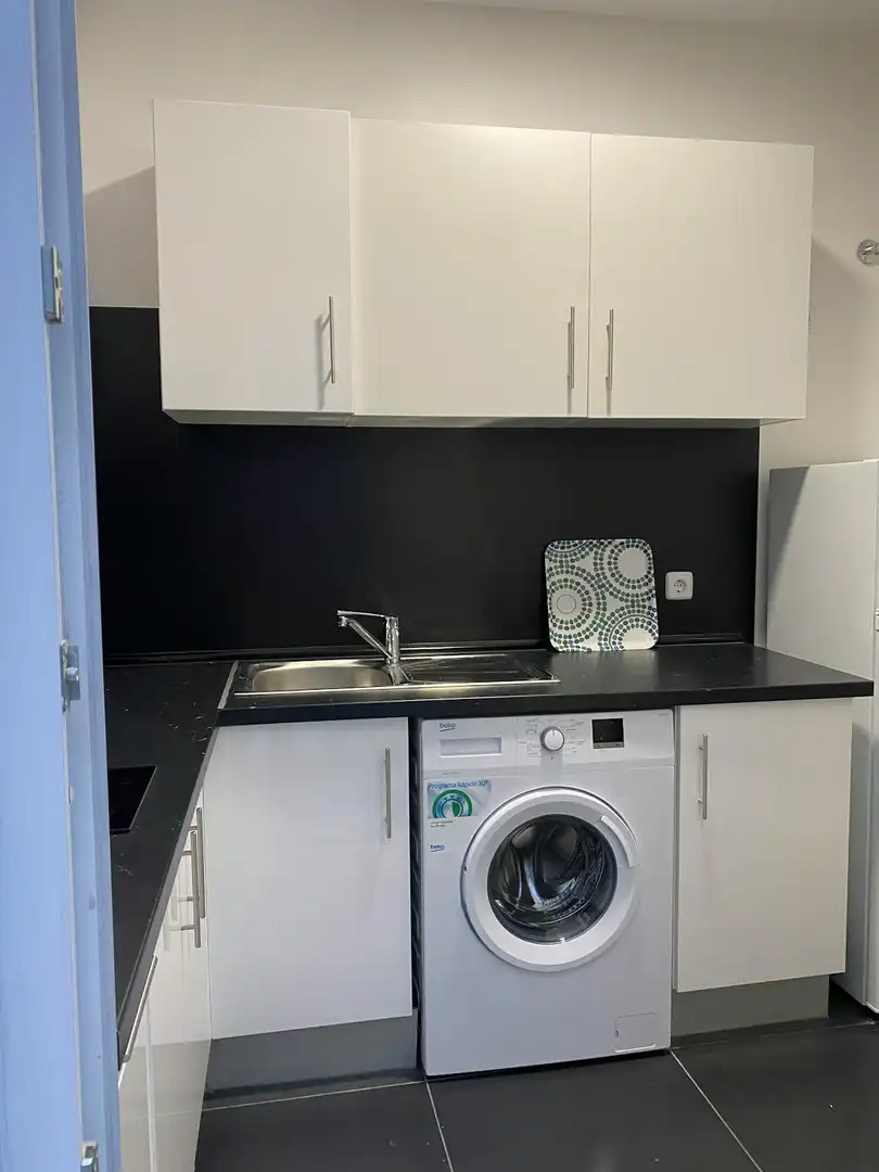 Kitchen of Flat for rent in Madrid  with Air Conditioner, Heating and Private garden