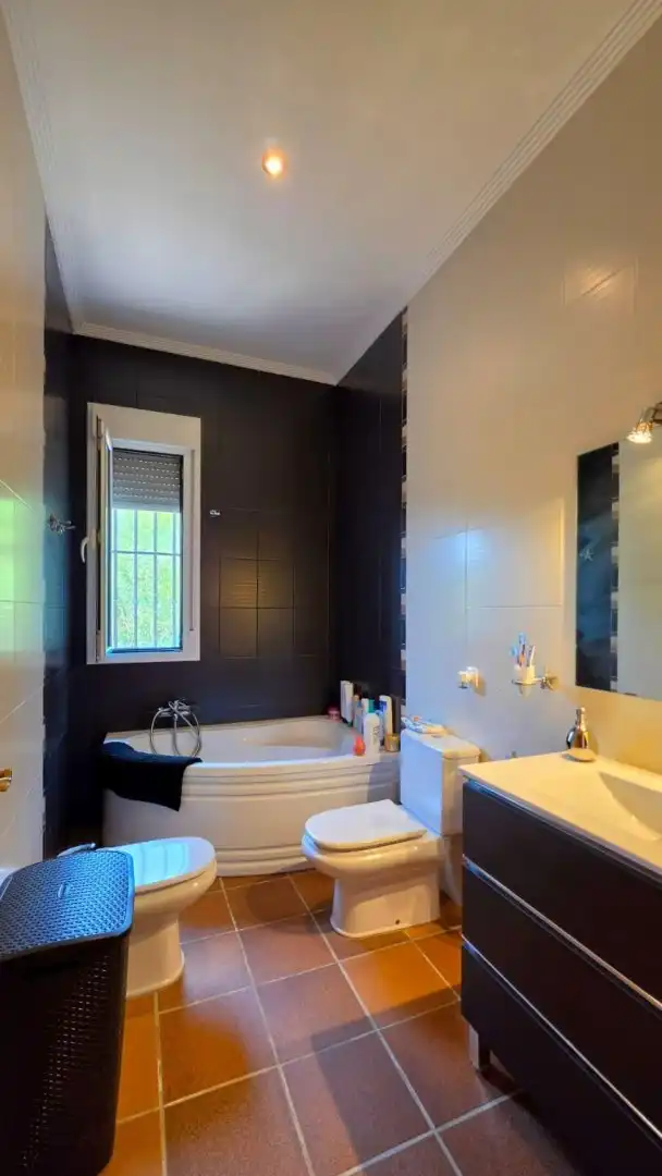 Baño de Casa o chalet en venta en Guillena con Aire acondicionado y Piscina