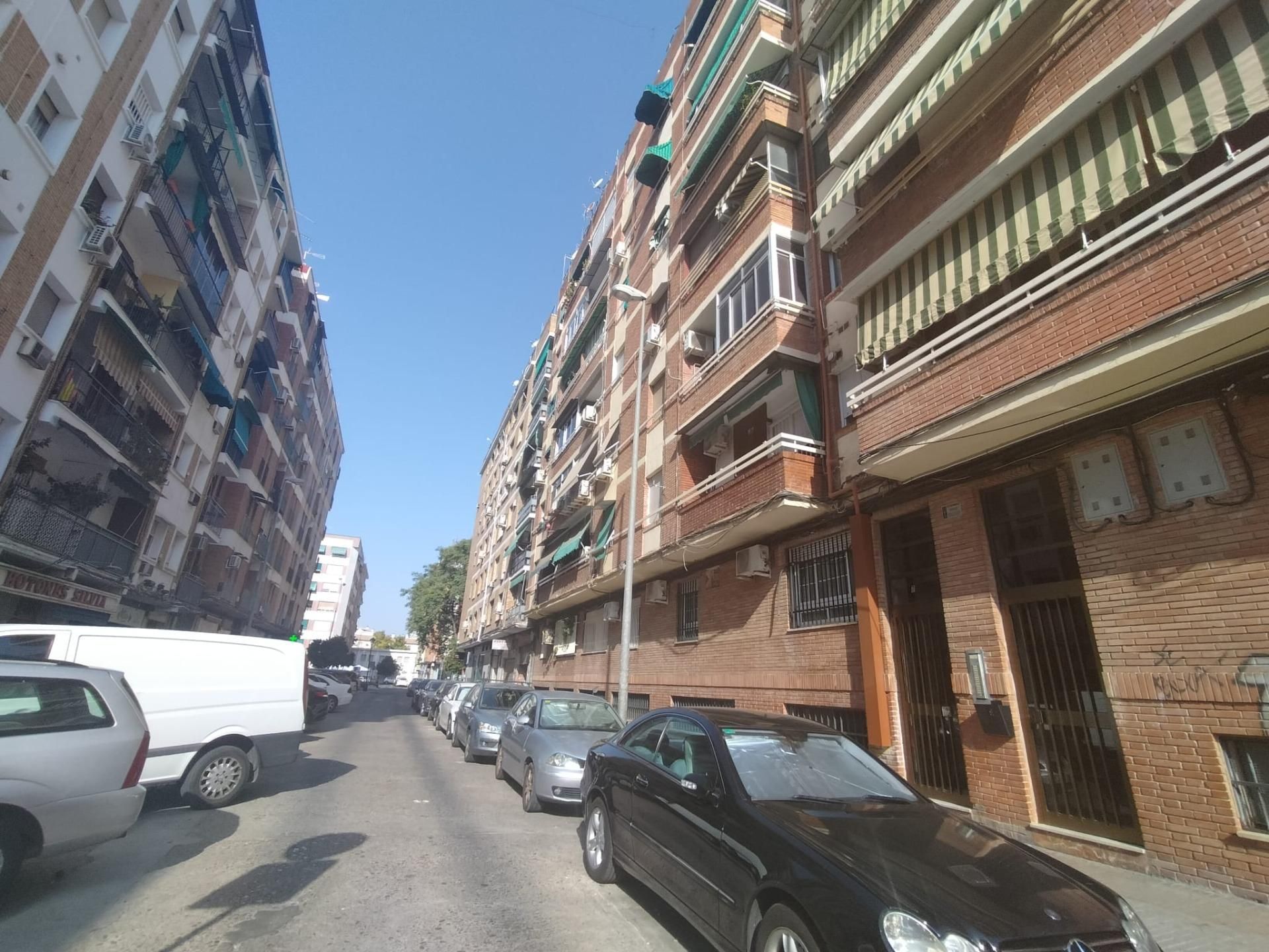 Exterior view of Flat for sale in  Córdoba Capital  with Terrace and Balcony