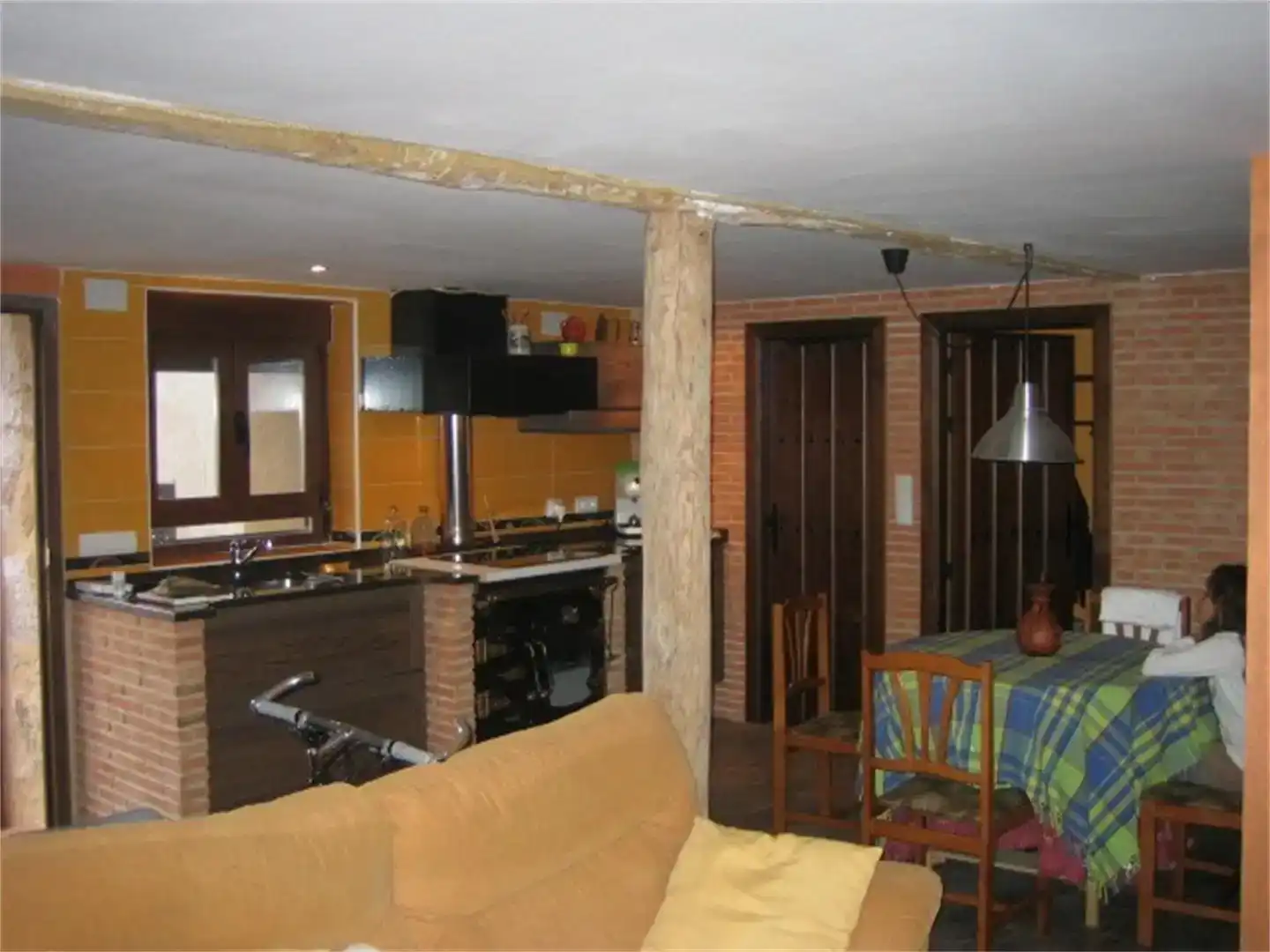 Houses for sale in Baides  with Air Conditioner and Furnished