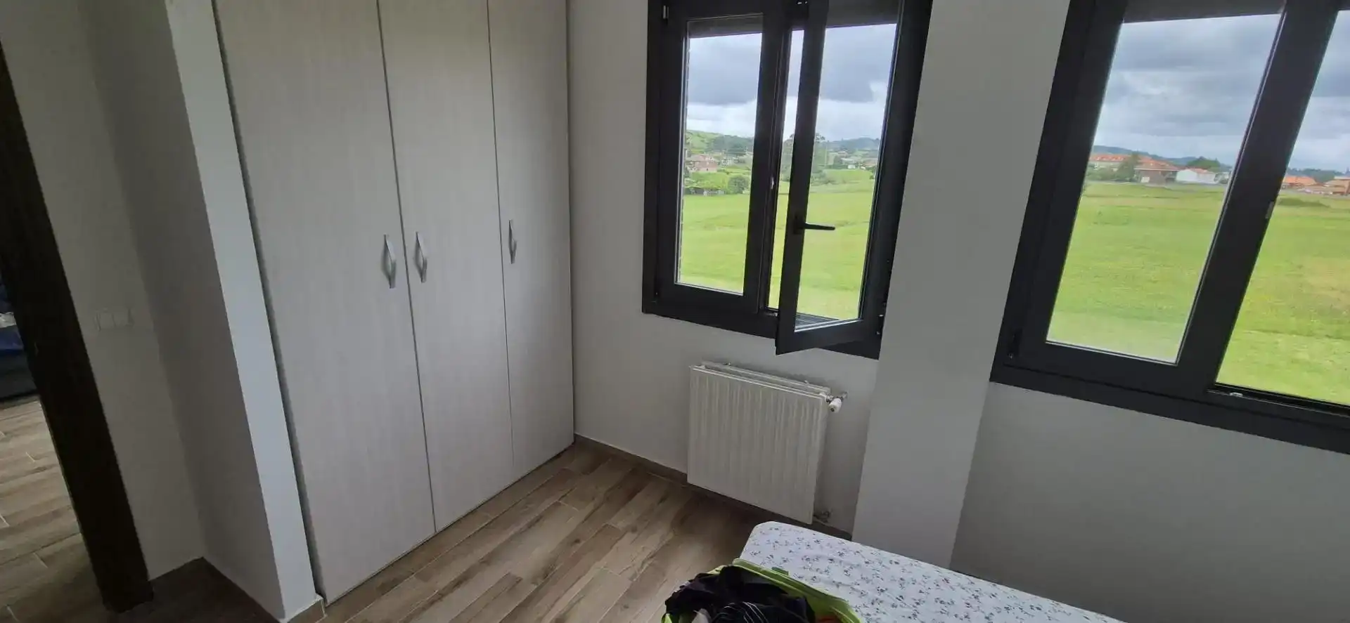 Schlafzimmer von Wohnungen zur Miete in Suances, Cantabria