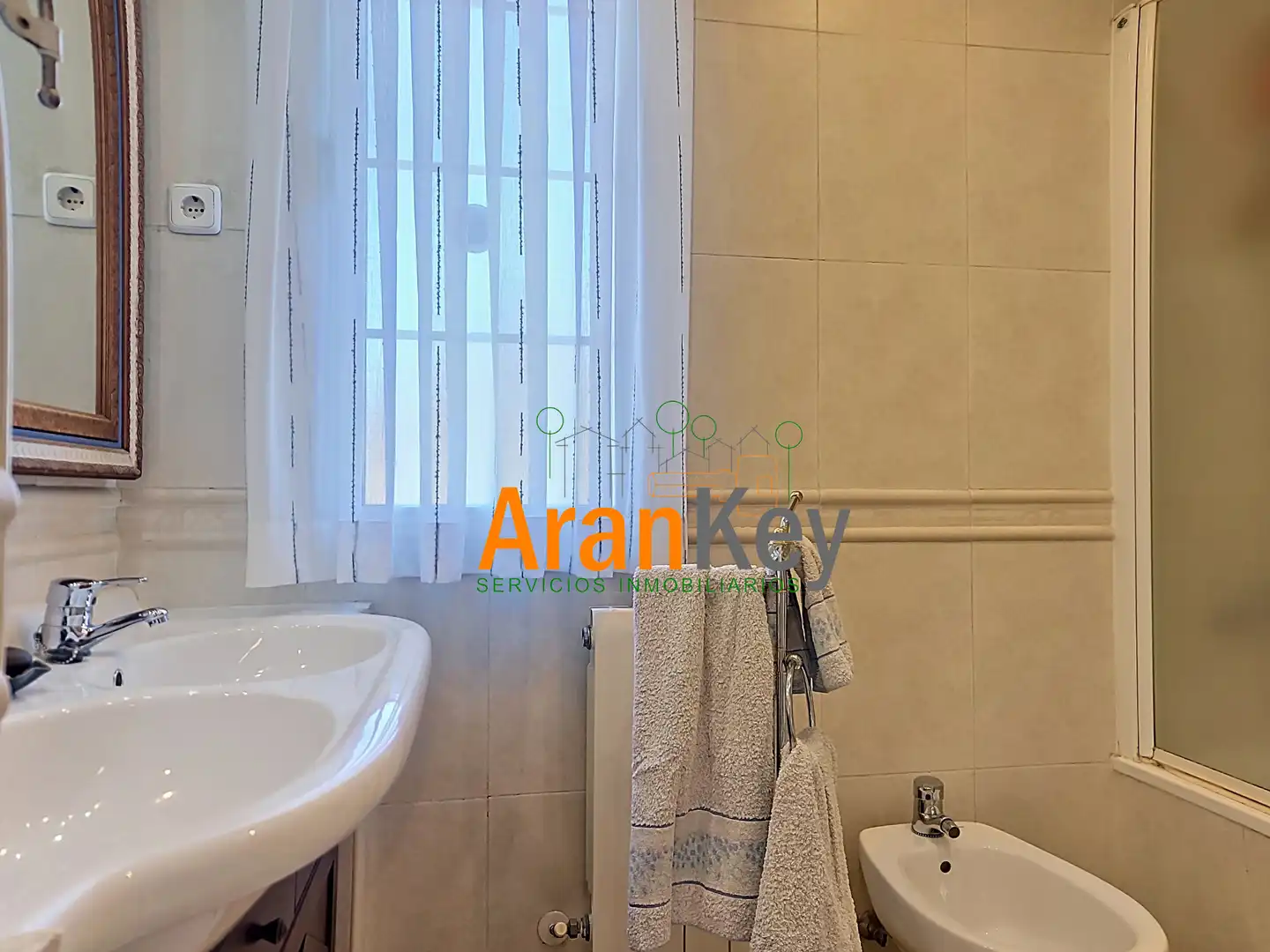Baño de Casa o chalet en venta en Aranjuez con Aire acondicionado, Calefacción y Jardín privado