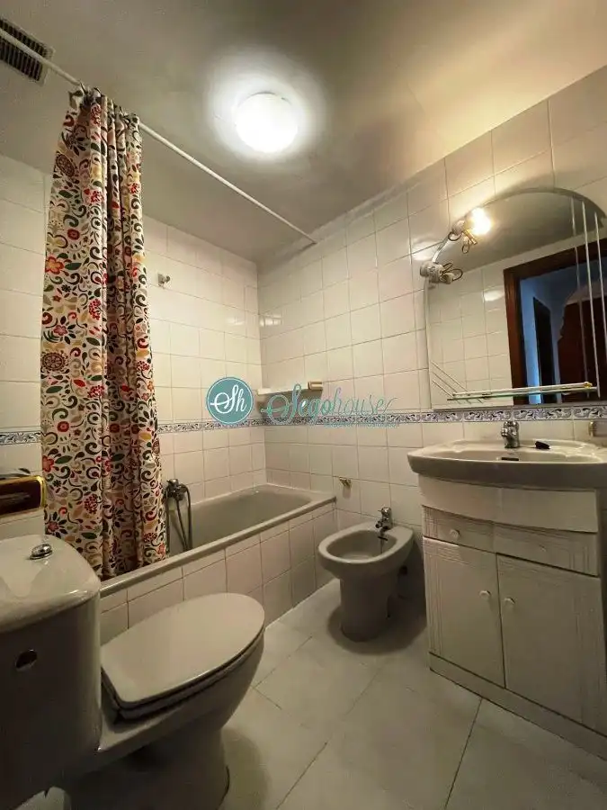 Bathroom of Flat for sale in San Cristóbal de Segovia  with Terrace and Storage room