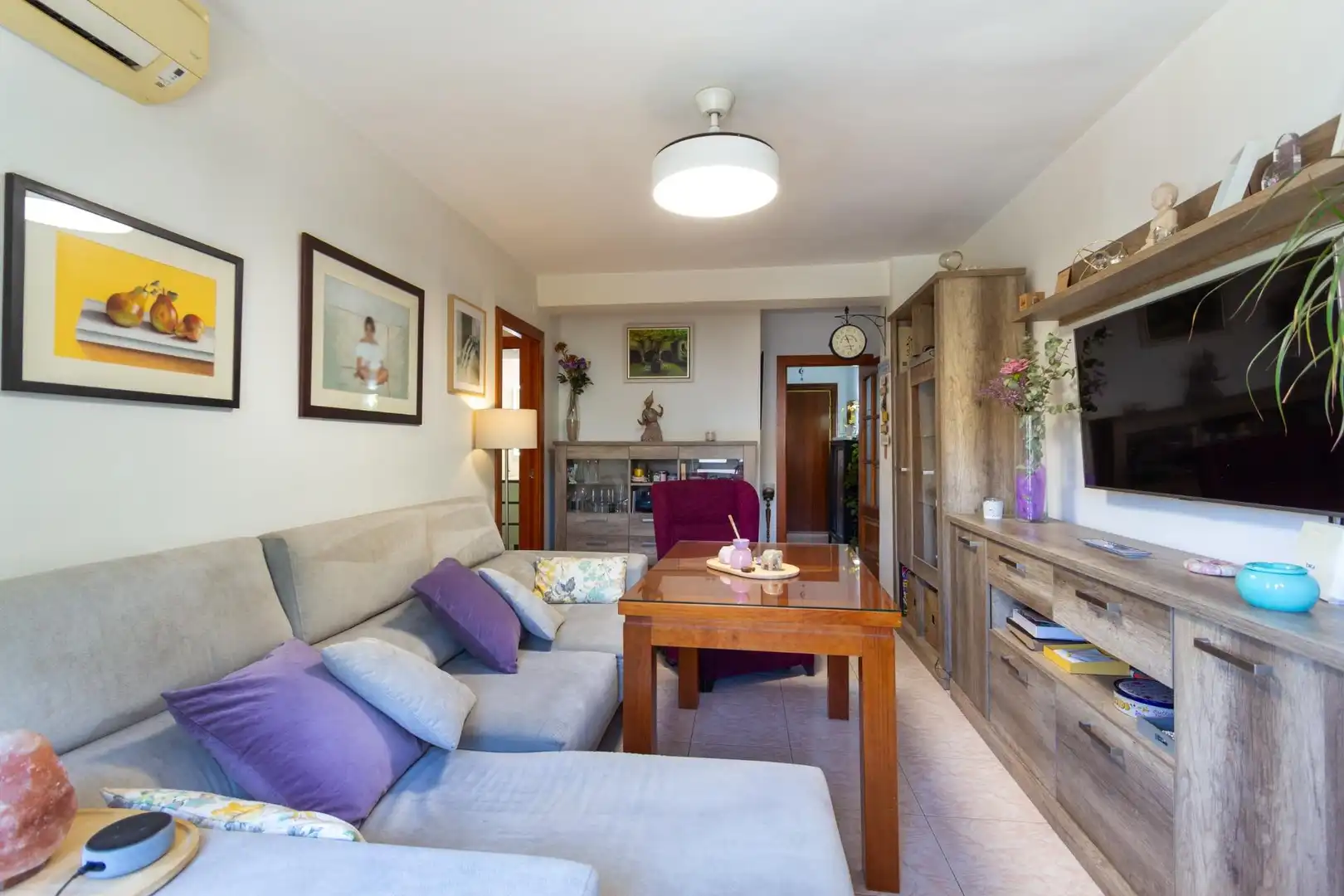 Sala d'estar de Pis en venda en Granada amb Aire condicionat i Terrassa