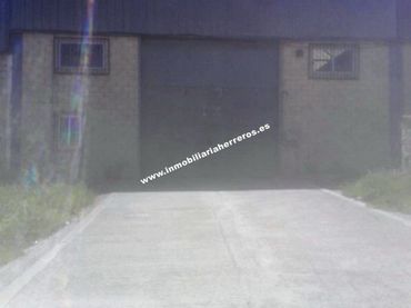 Industrial building for sale in Polígono Cantabria