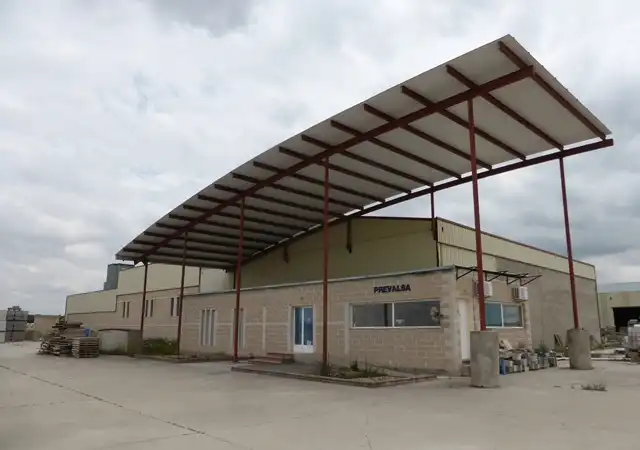 Nave industrial en venta en Aldeamayor de San Martín