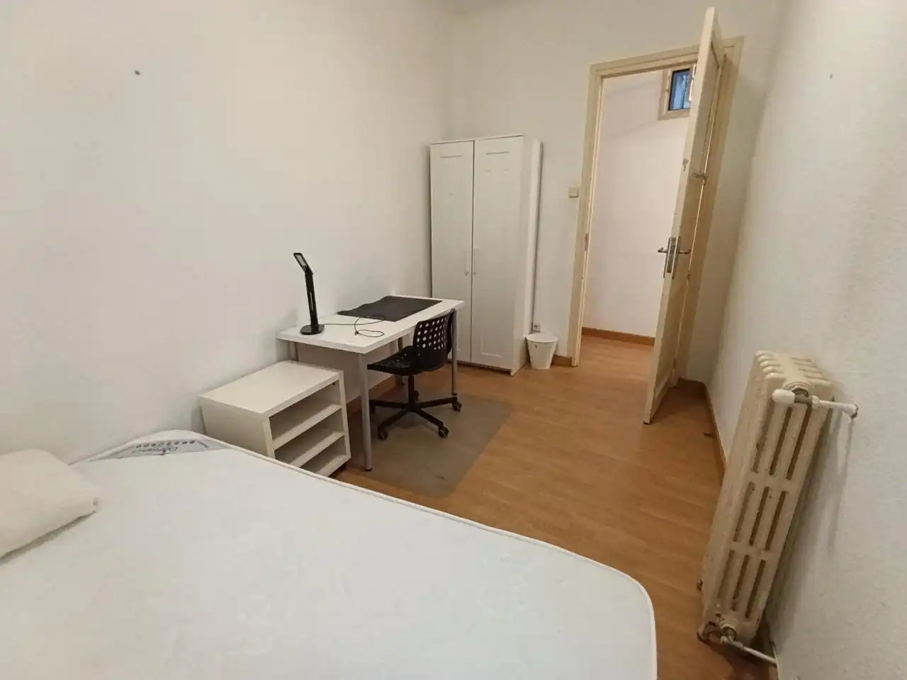Habitación de Planta baja en venta en Madrid