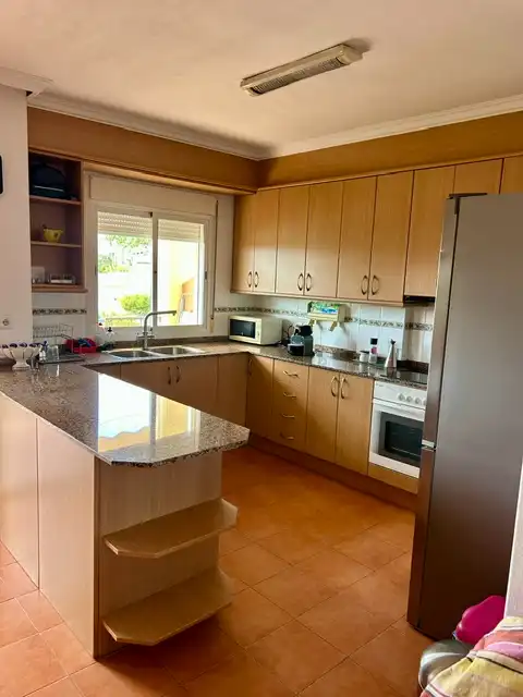 Cuina de Apartament de lloguer en Vinaròs amb Aire condicionat, Calefacció i Terrassa