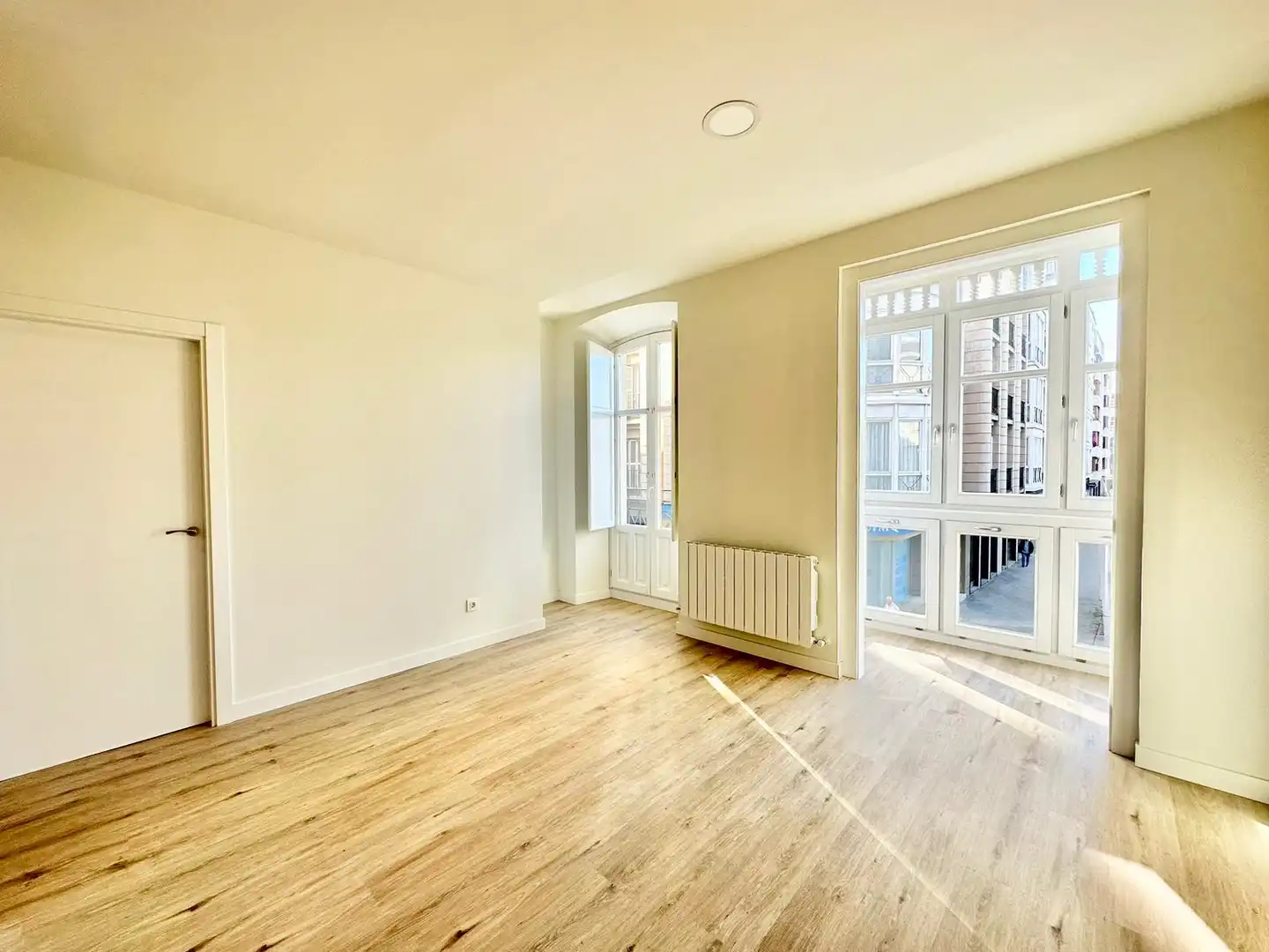 Flat for rent in Manuel Iradier Kalea, Ensanche