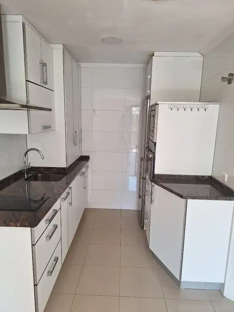 Kitchen of Flat for sale in Artajona  with Parquet flooring, Storage room and Oven