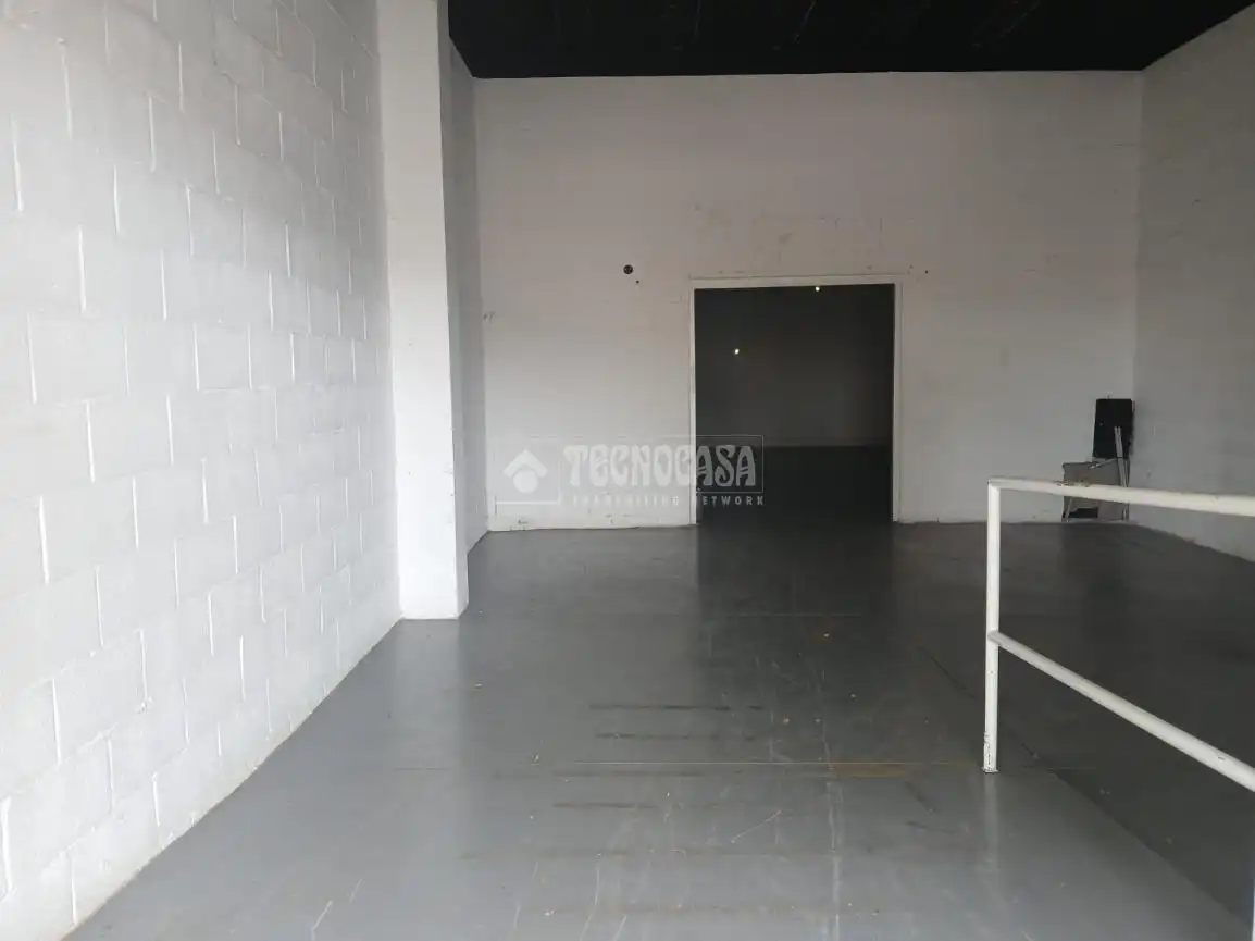 Local en venta en Sevilla