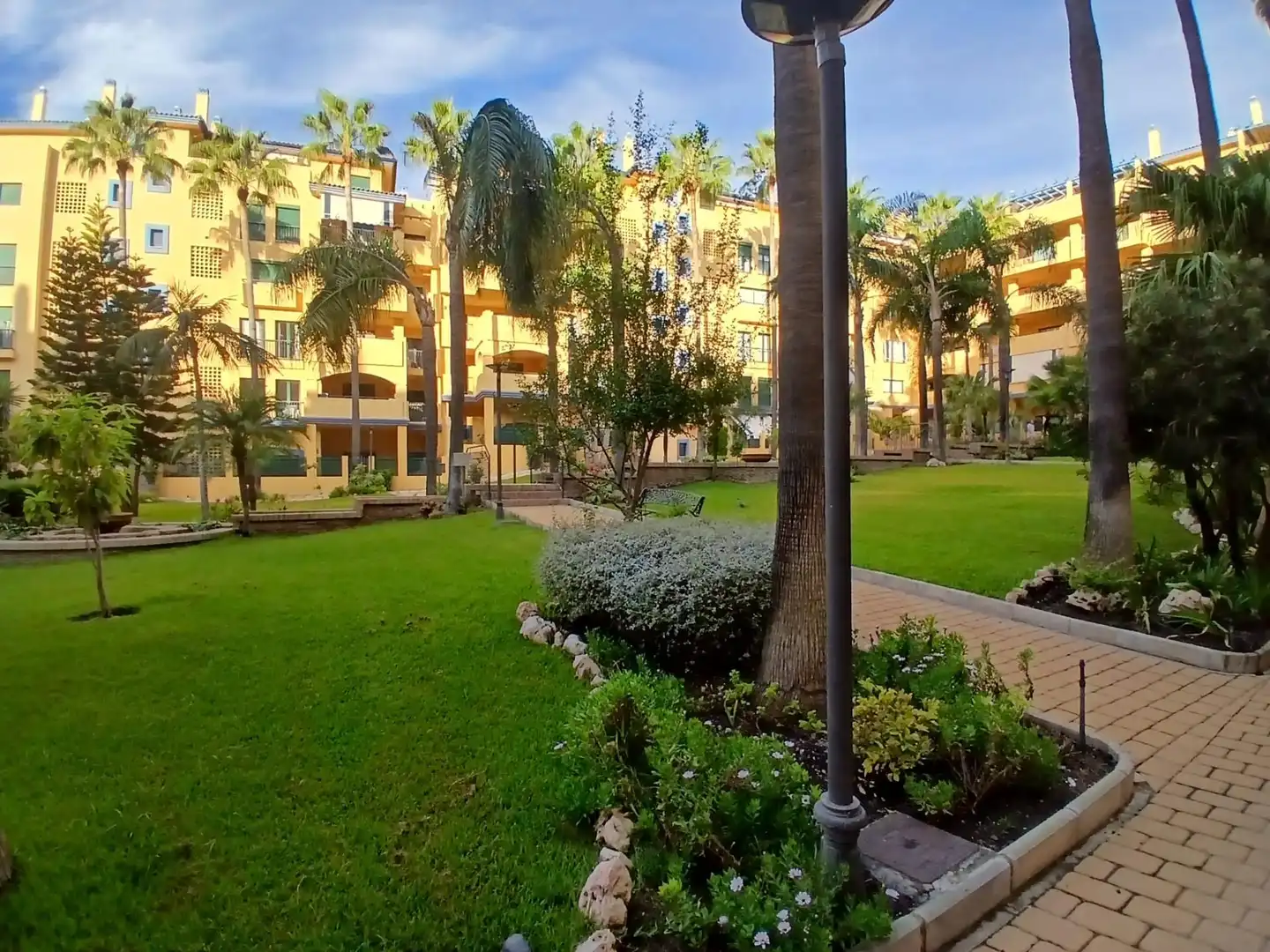 Flat with pool for sale in San Pedro de Alcántara, imagen 9