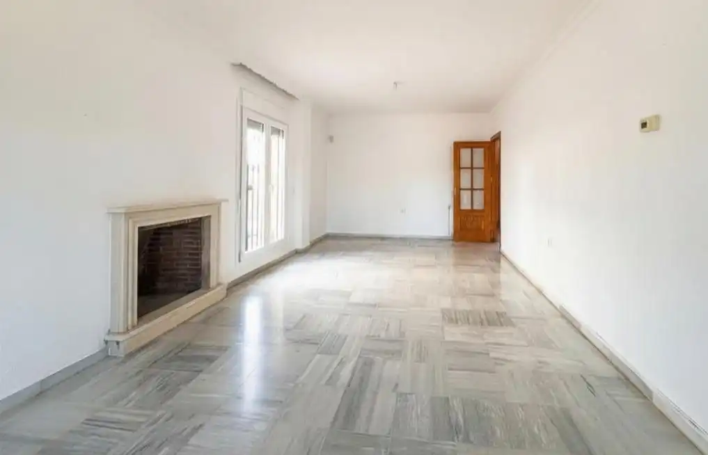 Sala de estar de Casa o chalet en venta en Algeciras con Calefacción, Jardín privado y Terraza
