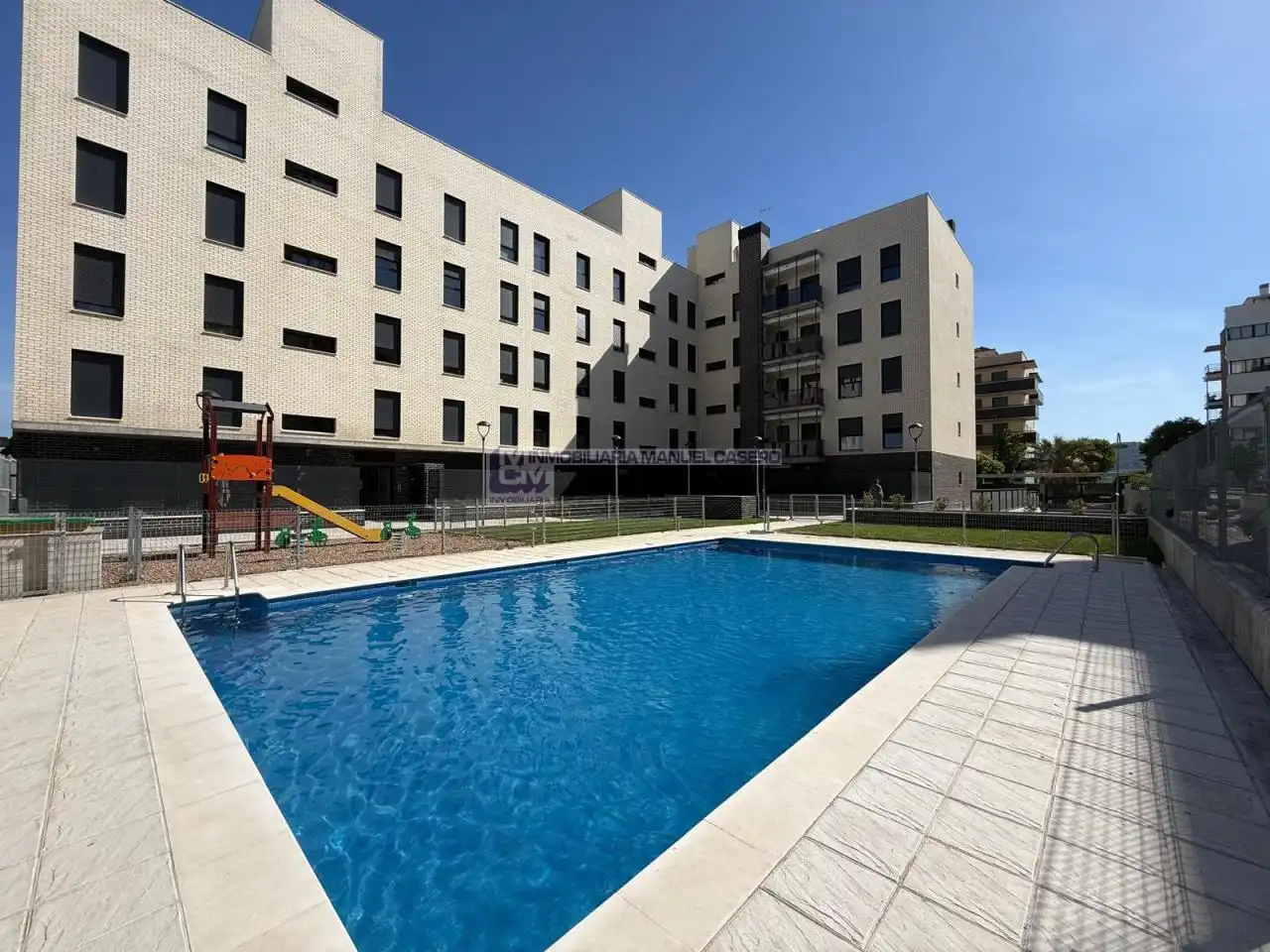 Swimming pool of Flat for rent in Cáceres  with Air Conditioner, Heating and Terrace