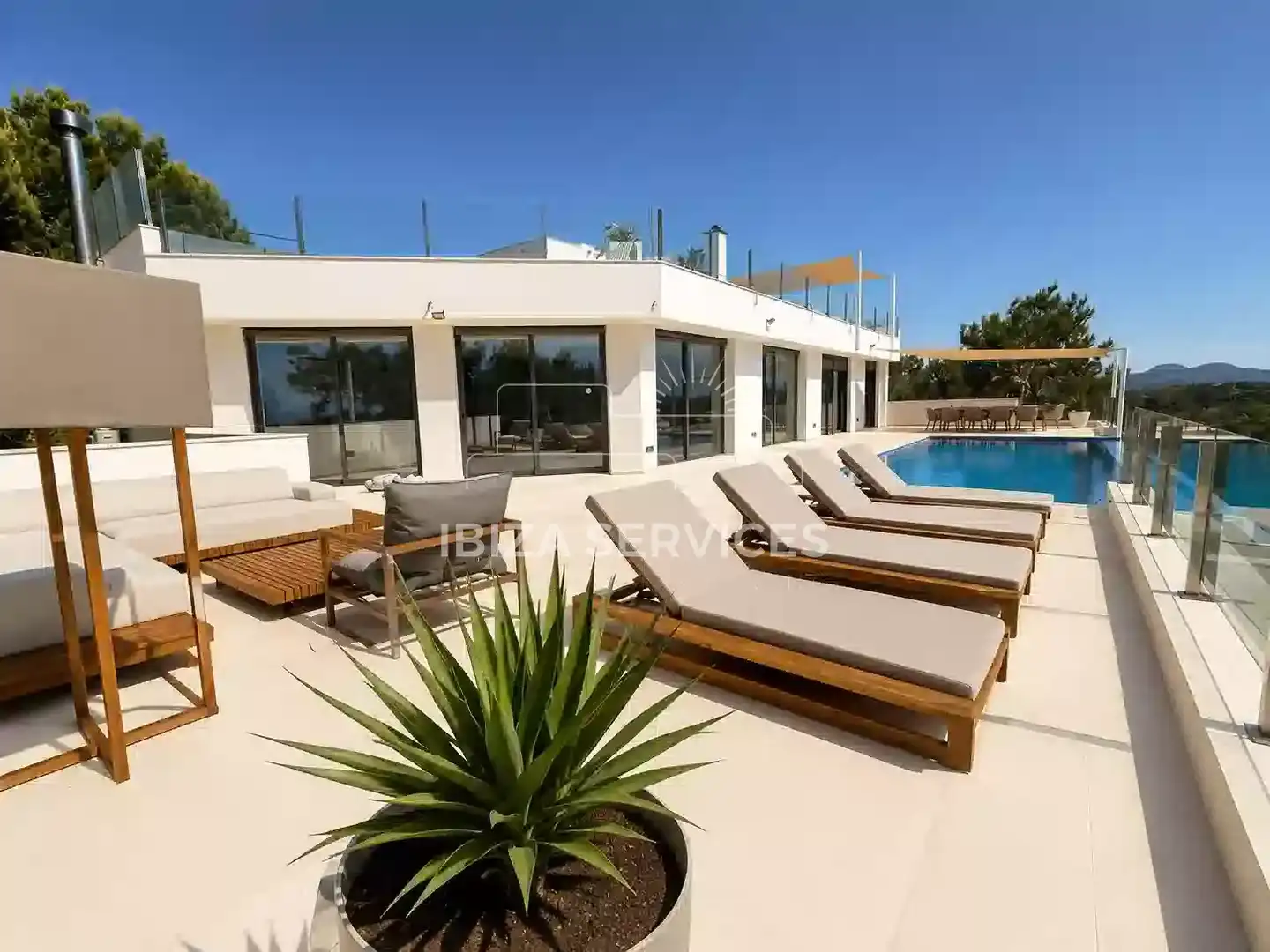 Terrassa de Casa o xalet de lloguer en Sant Antoni de Portmany amb Aire condicionat, Jardí privat i Piscina