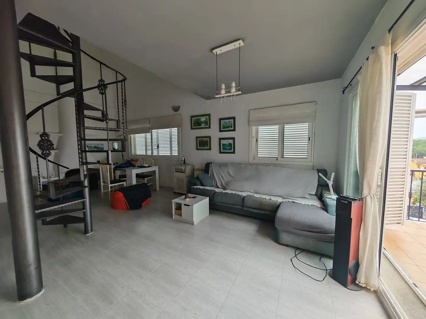 Sala d'estar de Pis per a compartir en Residencial Blanes - Vistamar