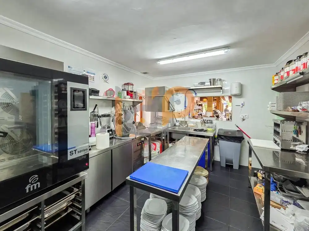 Cocina de Local de alquiler en Huércal-Overa con Aire acondicionado y Amueblado
