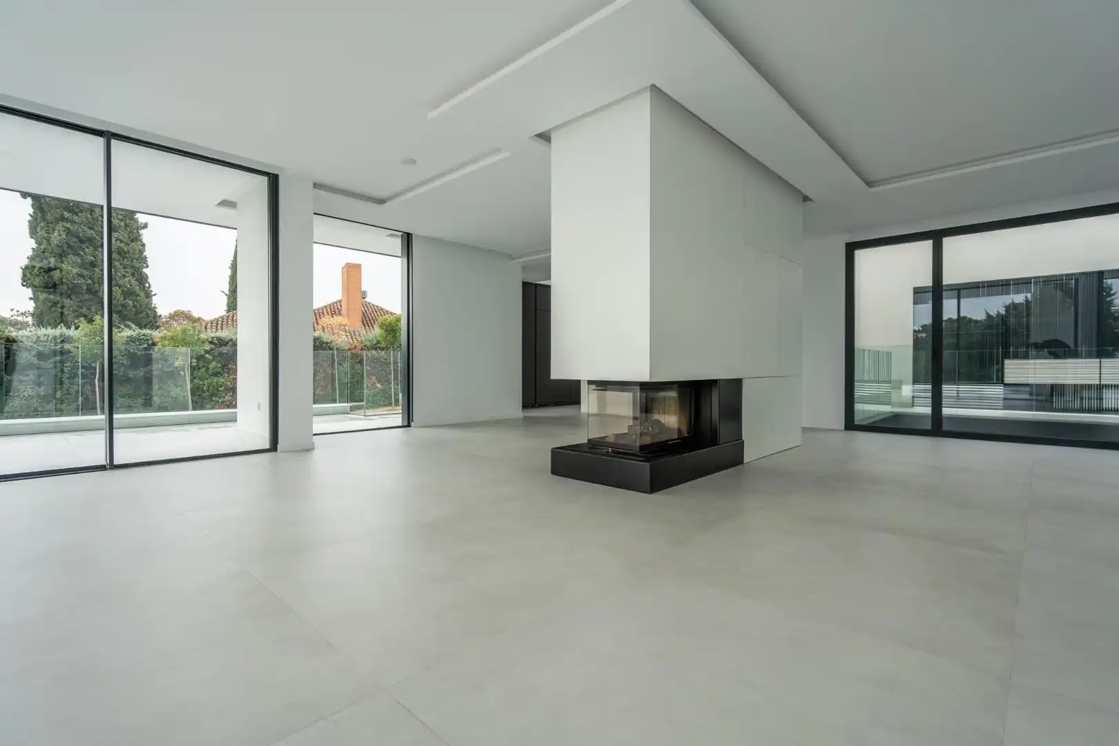 Sala d'estar de Casa o xalet en venda en Las Rozas de Madrid amb Calefacció, Jardí privat i Terrassa