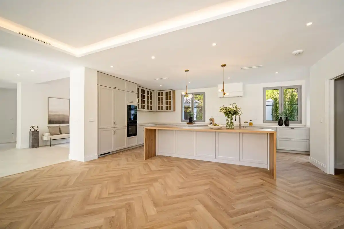 Kitchen of Detached homes for sale in Benahavís  with Terrace