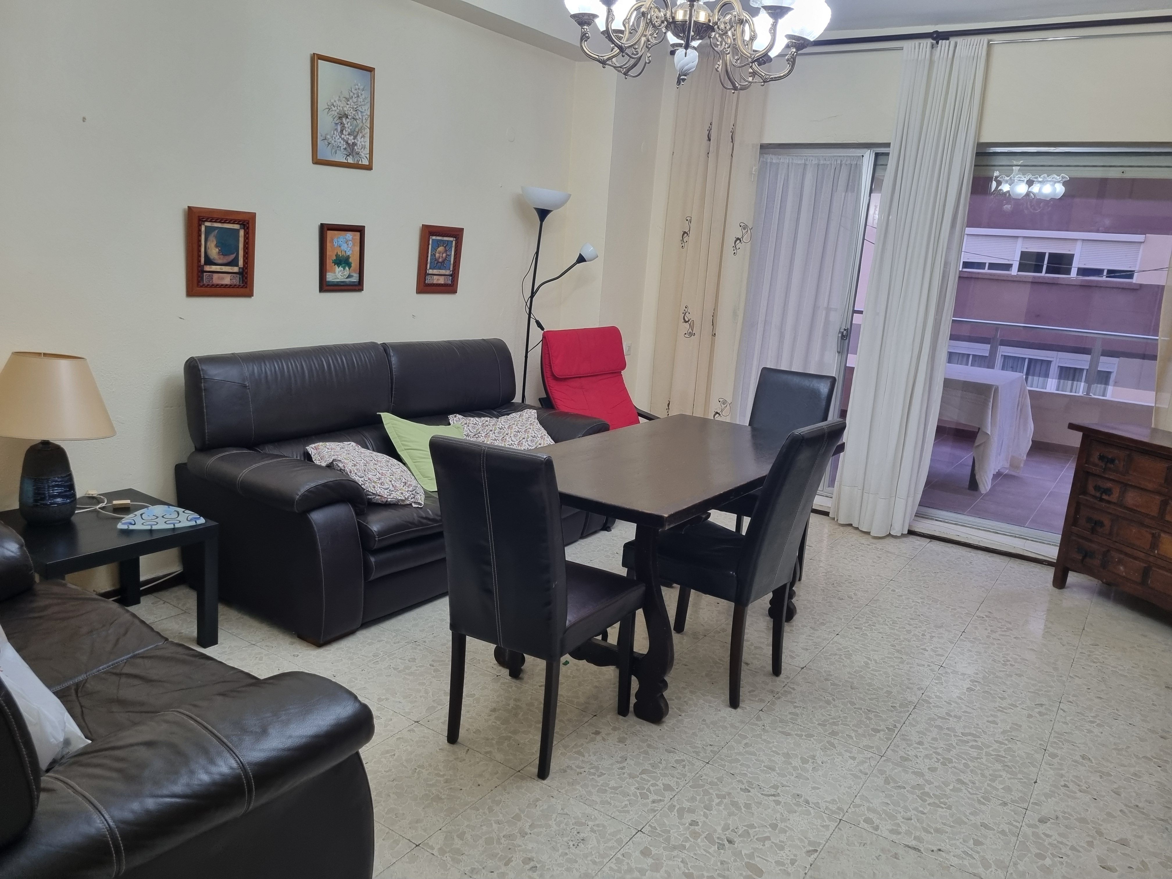 Sala de estar de Piso de alquiler en  Cádiz Capital con Aire acondicionado, Calefacción y Terraza