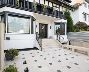 Exterior view of Single-family semi-detached for sale in Getxo   with Air Conditioner, Heating and Private garden