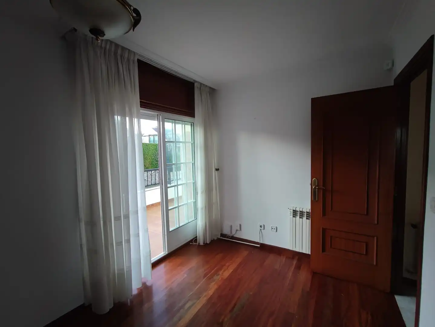 Habitación de Casa o chalet en venta en Vigo  con Calefacción, Jardín privado y Terraza