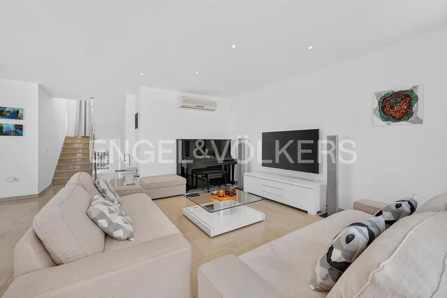 Living room of Houses for sale in Adeje  with Air Conditioner, Terrace and Swimming Pool