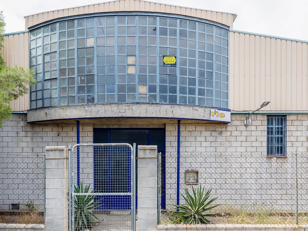 Vista exterior de Oficina en venta en Alcalá del Río