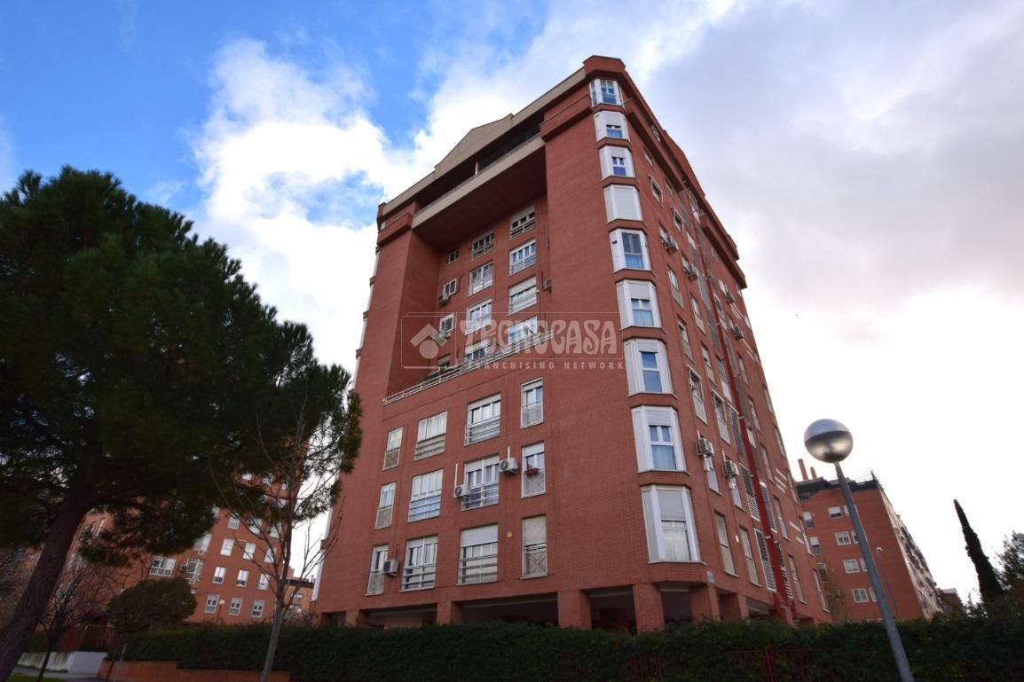 Exterior view of Flat for sale in Fuenlabrada  with Terrace