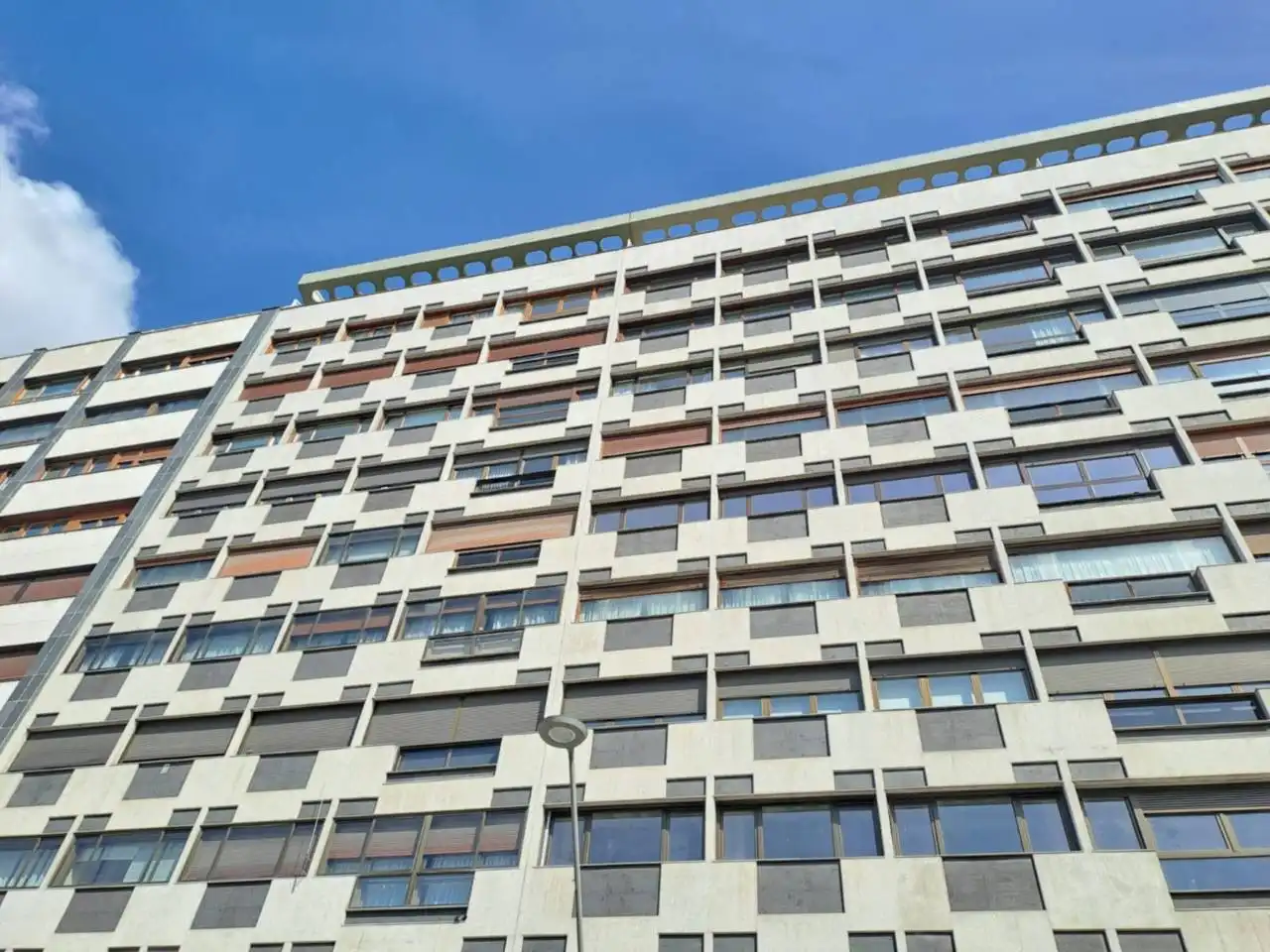 Vista exterior de Piso en venta en Burgos con Calefacción y Alarma