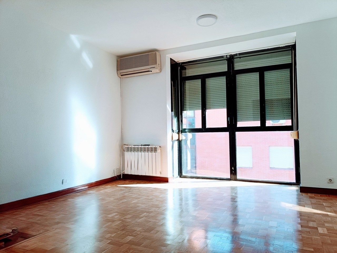 Piso de alquiler en SALVADOR DEL MUNDO, Vista Alegre