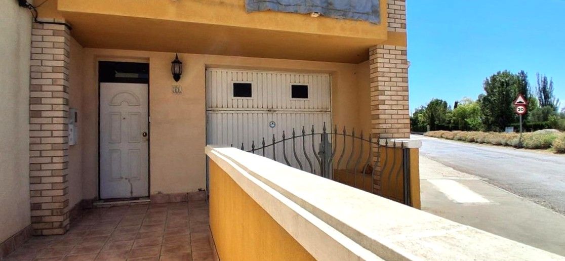 Exterior view of Flat for sale in Linyola