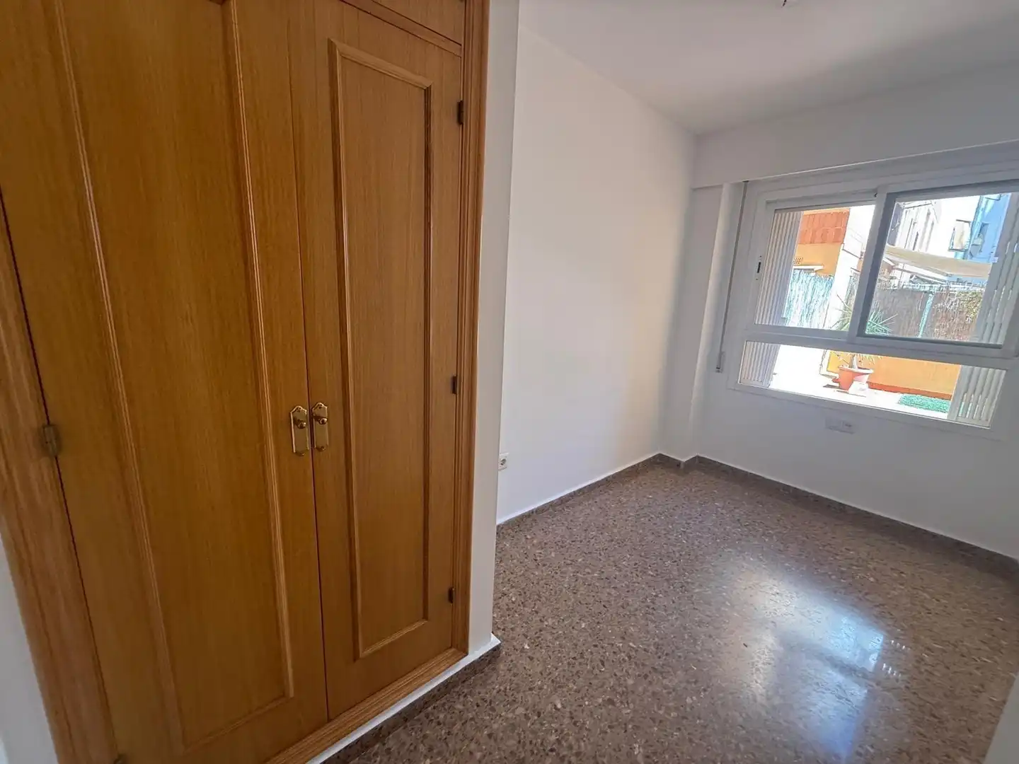 Habitación de Piso de alquiler en Valencia con Aire acondicionado, Terraza y Balcón