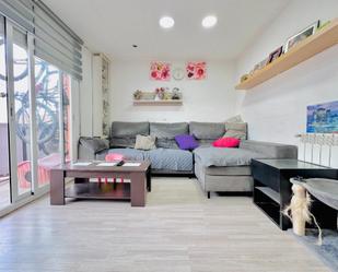 Sala d'estar de Pis en venda en Terrassa amb Aire condicionat, Calefacció i Balcó