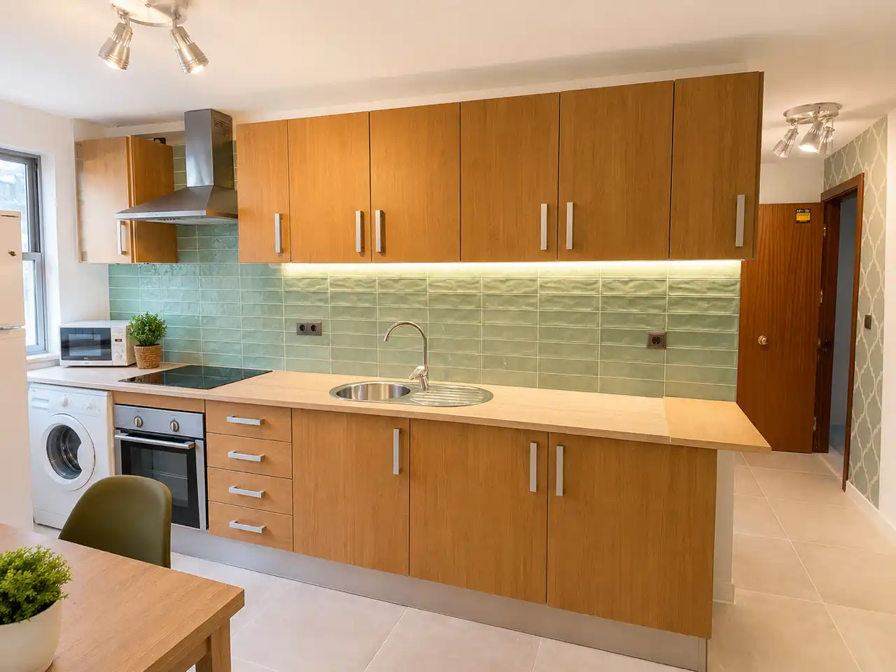 Kitchen of Study for share in Sevilla  with Air Conditioner, Heating and Furnished