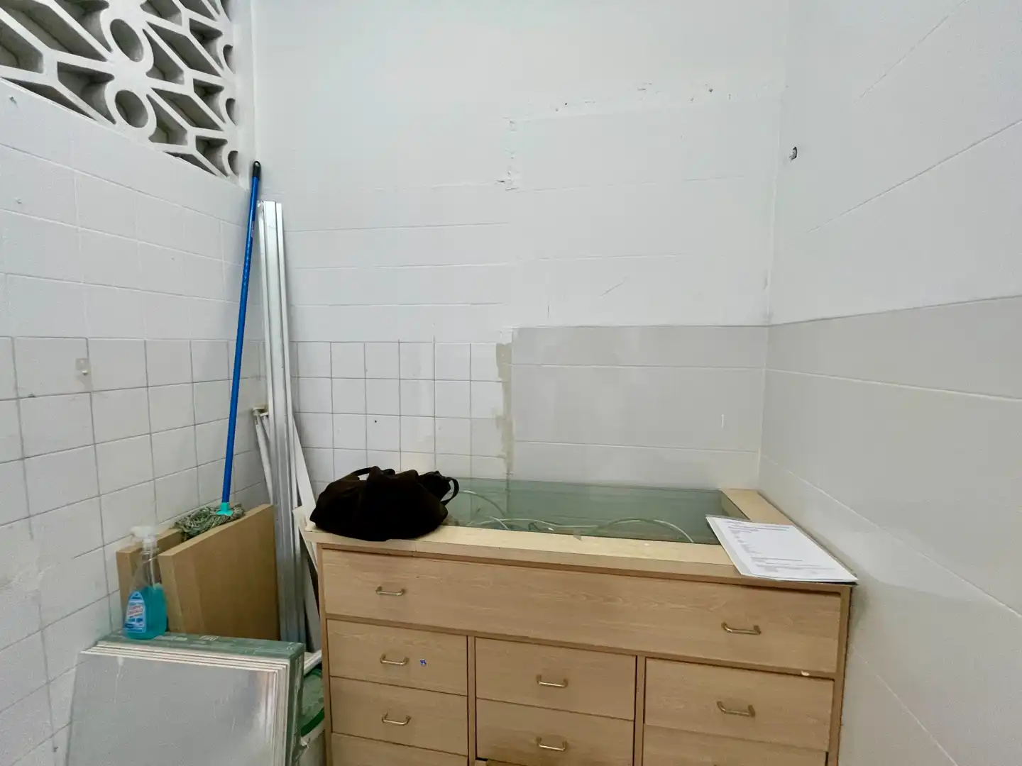 Cuina de Local de lloguer en Barcelona amb Parquet