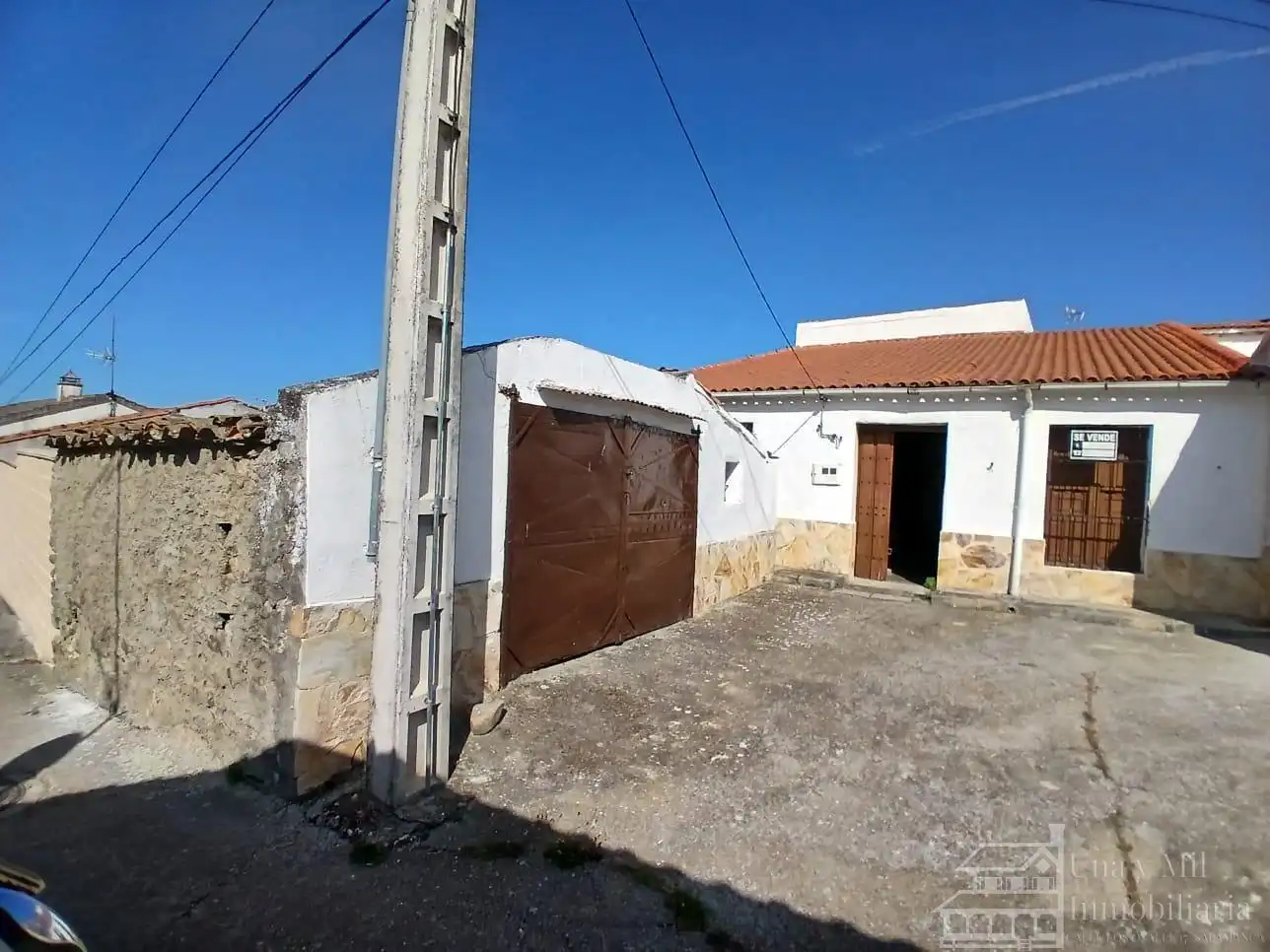 Vista exterior de Casa o chalet en venta en Pedrosillo de los Aires