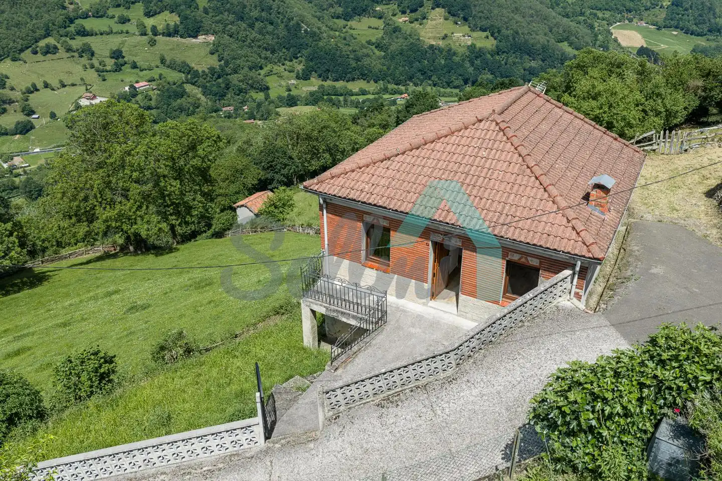 Casa o chalet en venta en Laviana con Jardín privado, Parquet y Terraza