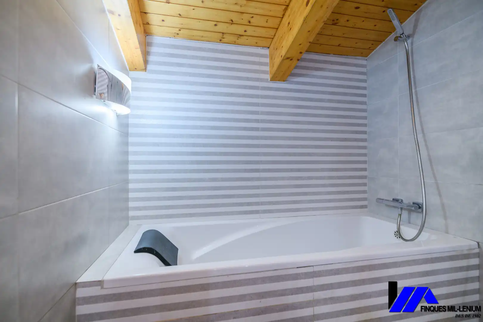Baño de Dúplex en venta en Gavà con Aire acondicionado, Calefacción y Parquet