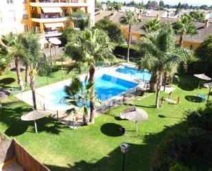 Piscina de Pis de lloguer en El Puerto de Santa María amb Aire condicionat i Terrassa