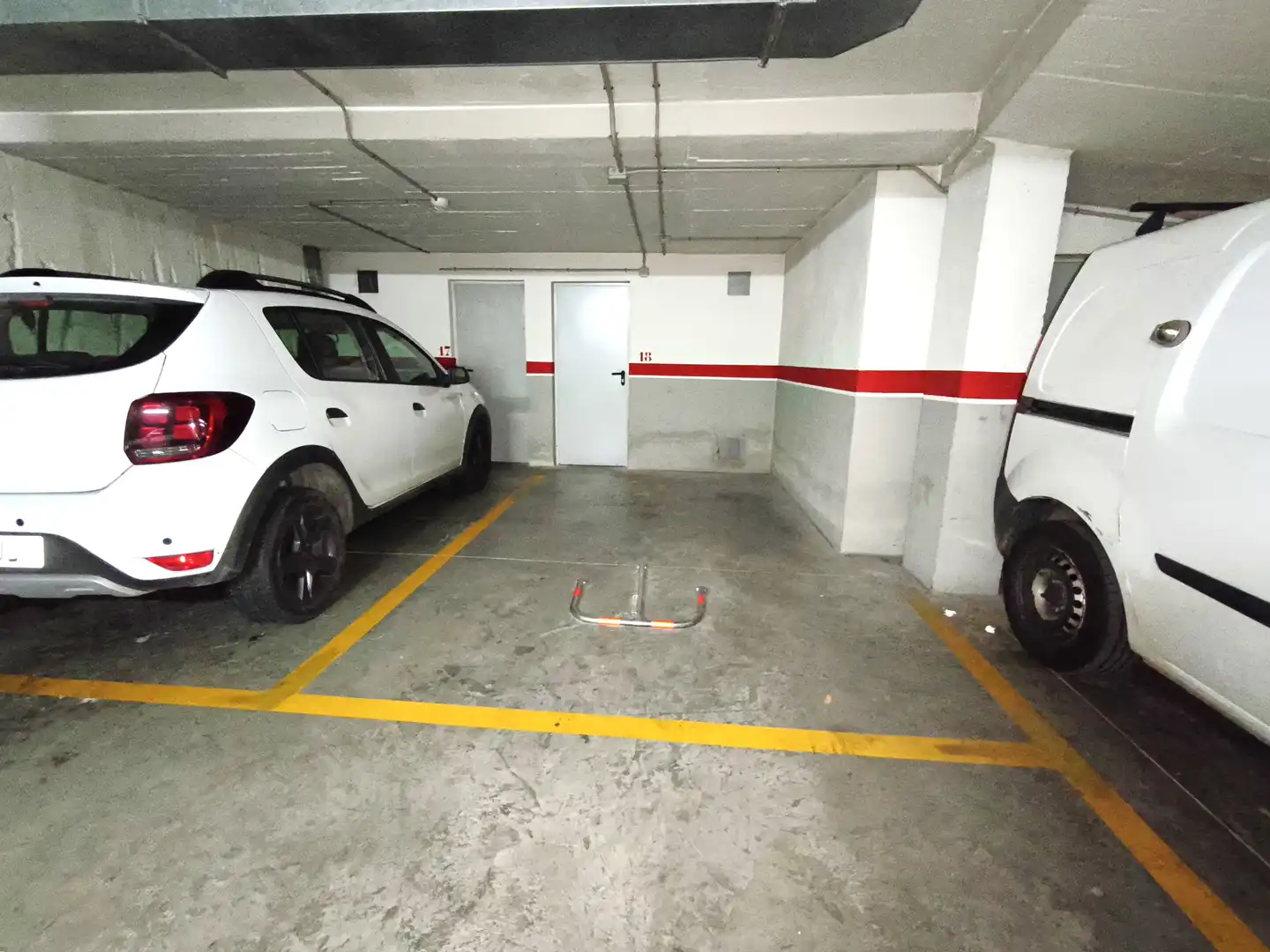 Parkplatz von Garage zur Miete in Terrassa