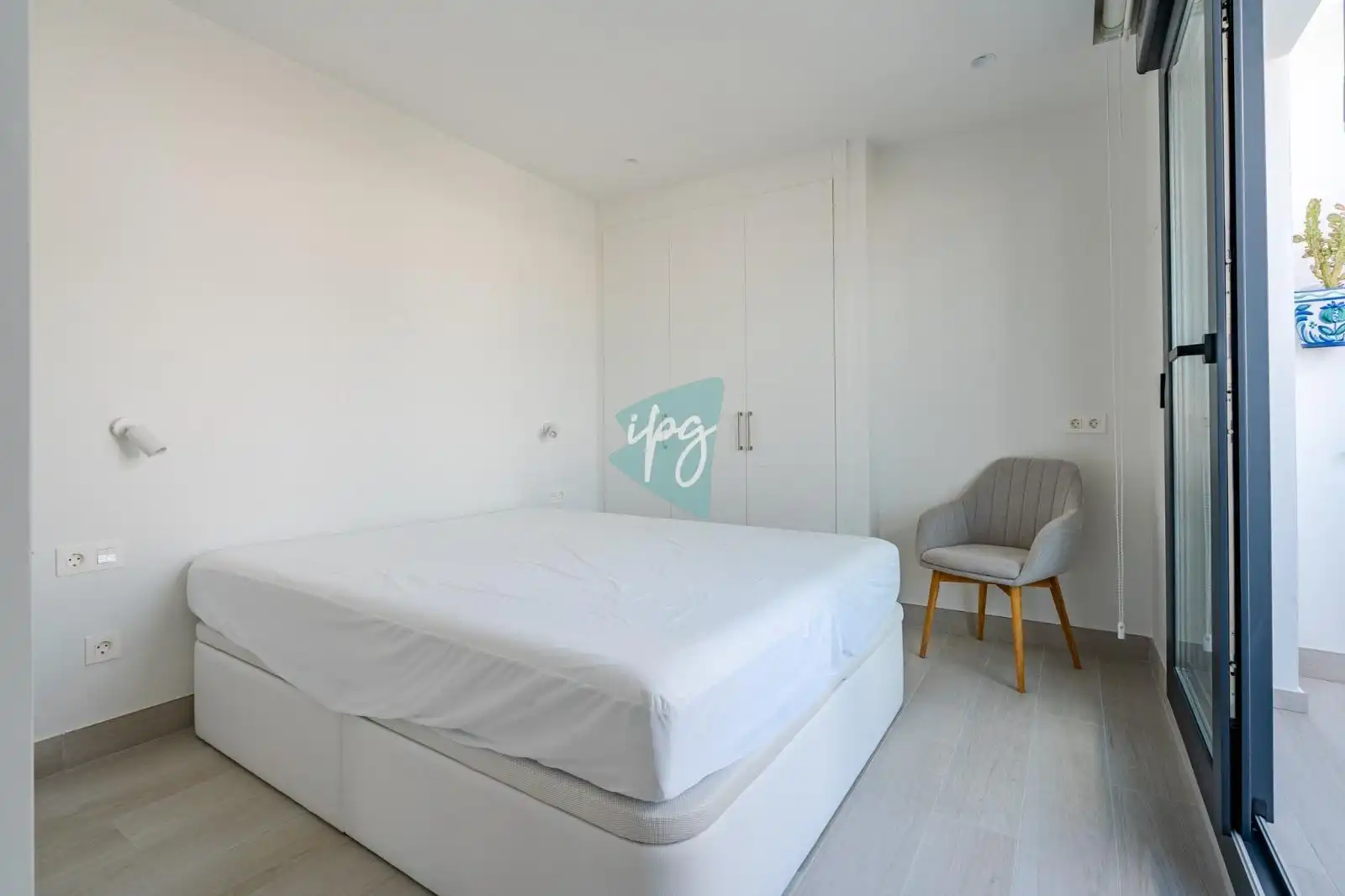 Schlafzimmer von Wohnungen zur Miete in Estepona mit Klimaanlage, Heizung und Terrasse
