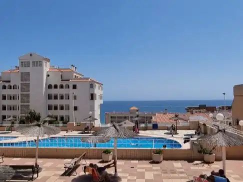 Vista exterior de Casa o xalet de lloguer en Elche / Elx amb Aire condicionat, Jardí privat i Terrassa