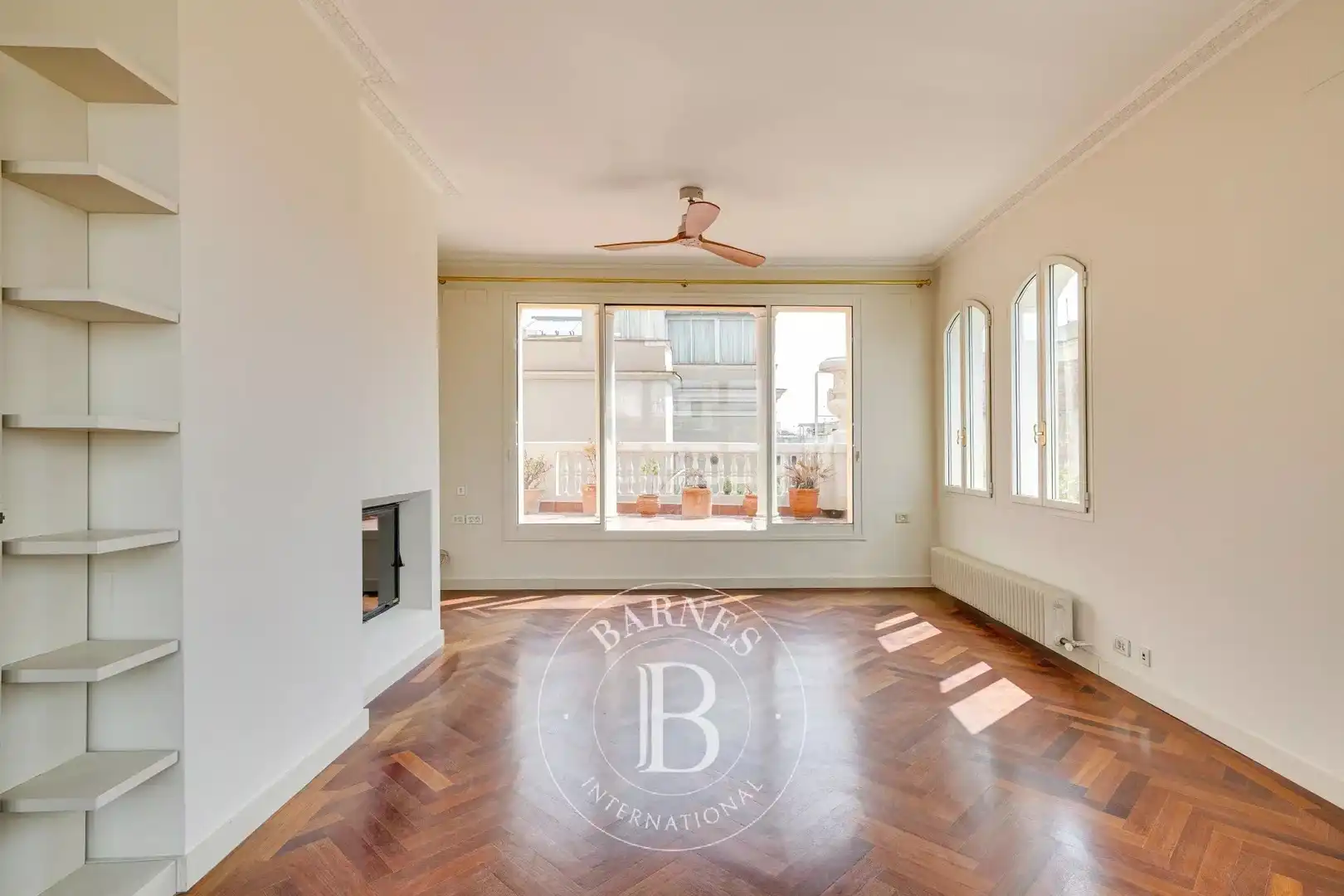 Wohnzimmer von Wohnung zur Miete in Barcelona mit Klimaanlage, Heizung und Terrasse