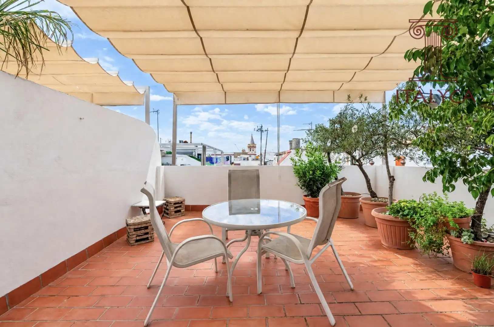 Attique avec terrasse à vendre à Casco Antiguo