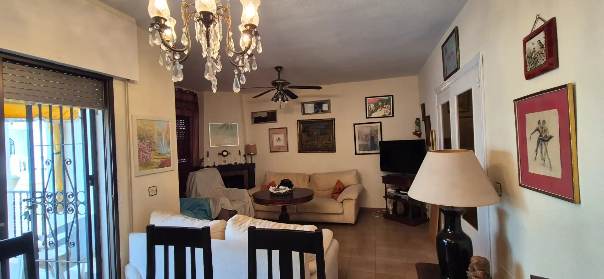 Sala de estar de Casa adosada en venta en Roquetas de Mar con Aire acondicionado, Terraza y Piscina