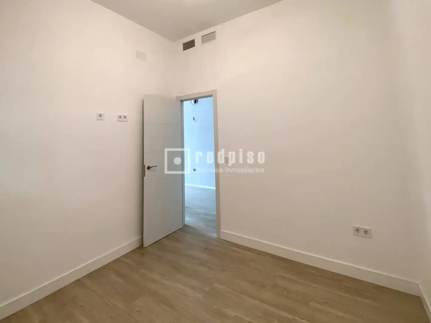Apartments for sale in Málaga  with Private garden and Swimming Pool