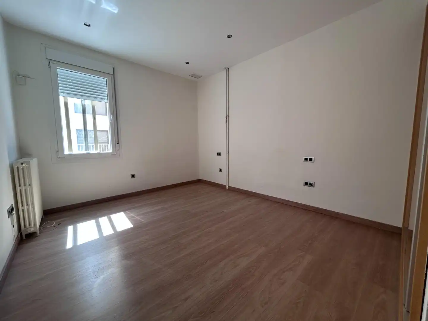 Bedroom of Flat for rent in Madrid  with Air Conditioner and Heating